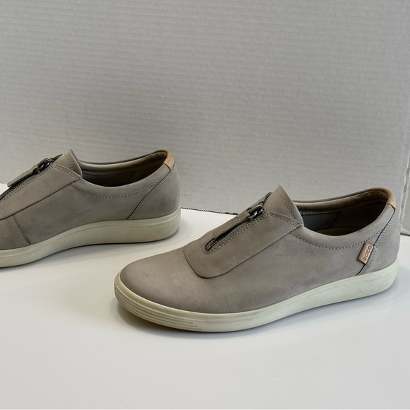 Ecco Soft 7 Shoes Women's US 9/EU40 Gray Leather Zip Up Low Top Comfort Sneakers - Picture 13 of 13